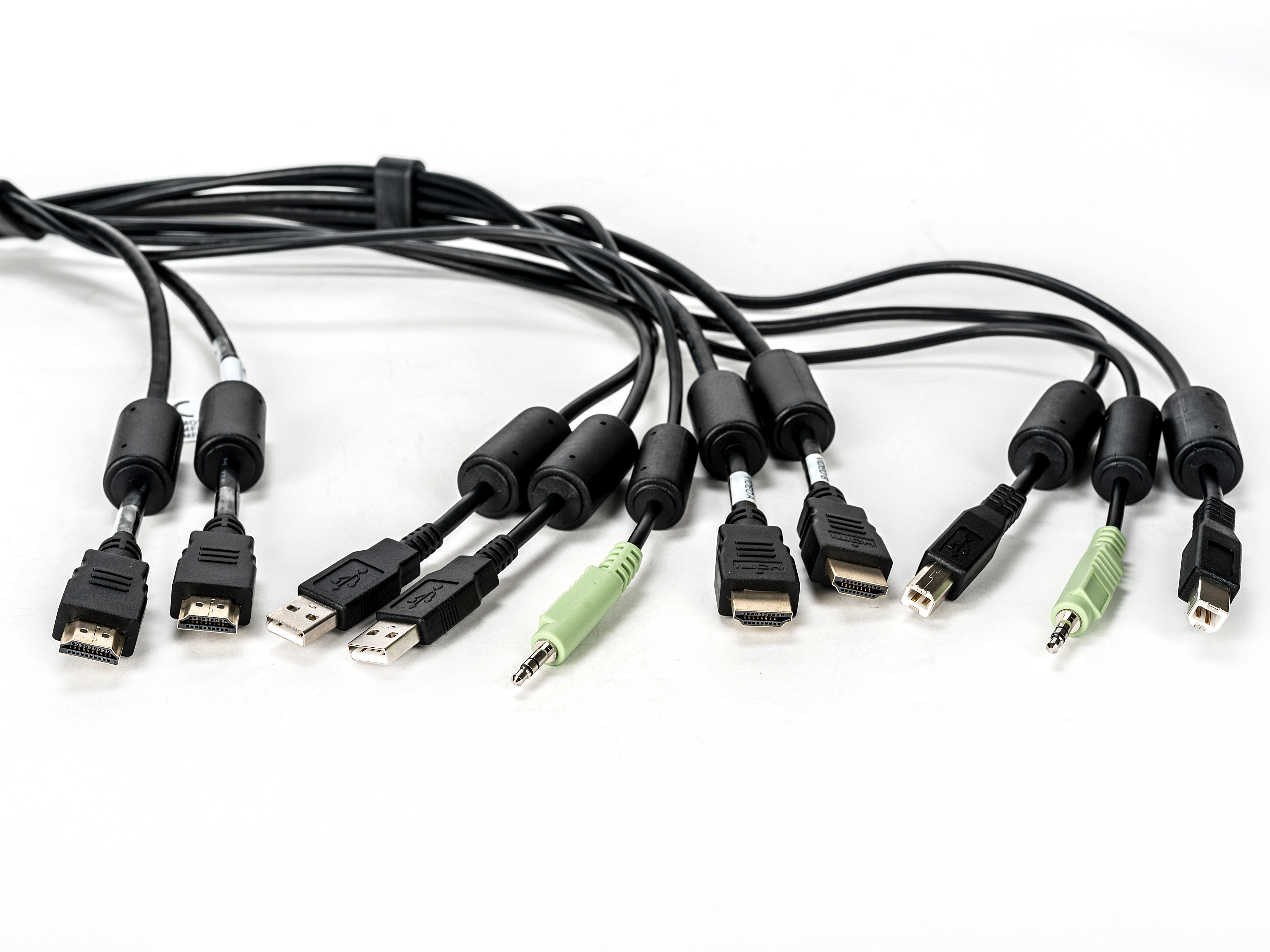 CABLE 2-HDMI/2-USB/1-AUDIO 6FT (SC945H) CABLE 2-HDMI/2-USB/1-AUDIO 6FT (SC945H)