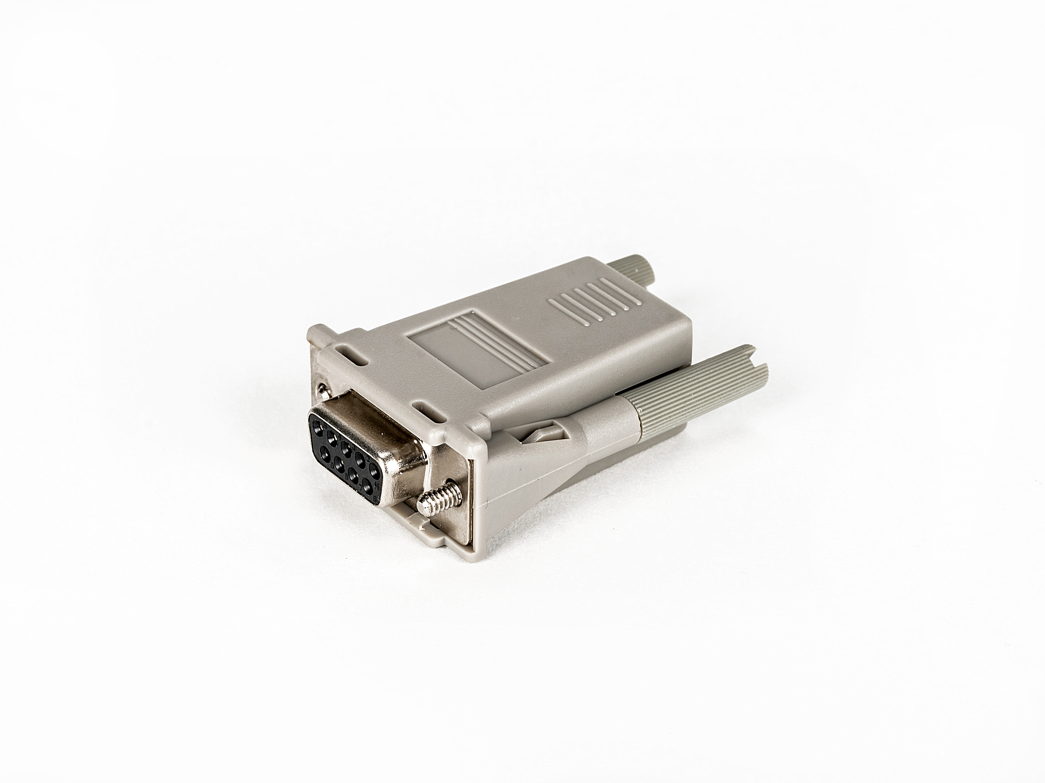 Vertiv Avocent 1 x RJ-45 Femelle - 1 x DB-9 Femelle Série Vertiv Avocent 1 x RJ-45 Femelle - 1 x DB-9 Femelle Série