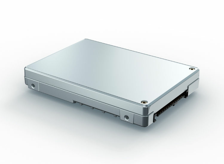 Solidigm D7-P5620 U.2 3,2 To PCI Express 4.0 NVMe TLC 3D NAND Solidigm D7-P5620 U.2 3,2 To PCI Express 4.0 NVMe TLC 3D NAND