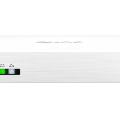 QNAP QHORA-321 Routeur connecté 2.5 Gigabit Ethernet Blanc