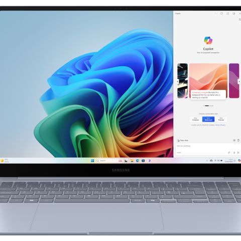 Samsung Galaxy Book4 Edge NP750XQA-KB2BE laptop Qualcomm Snapdragon X1P-42-100 Ordinateur portable 39,6 cm (15.6") Full HD 16 Go LPDDR5x-SDRAM 512 Go eUFS Wi-Fi 7 (802.11be) Windows 11 Home Bleu