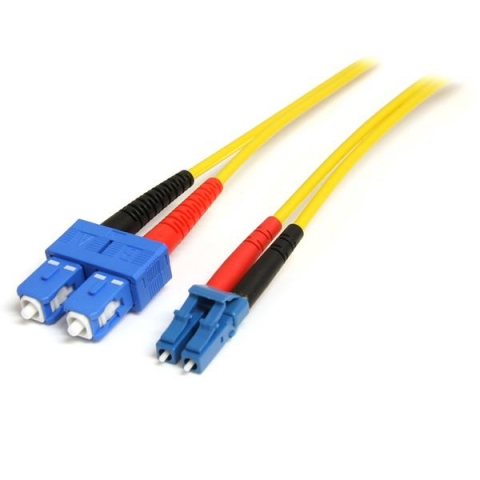 StarTech.com Câble Réseau Fibre Optique LC vers SC Mâle / Mâle - Duplex Monomode 9/125 LSZH - Jaune 10 m