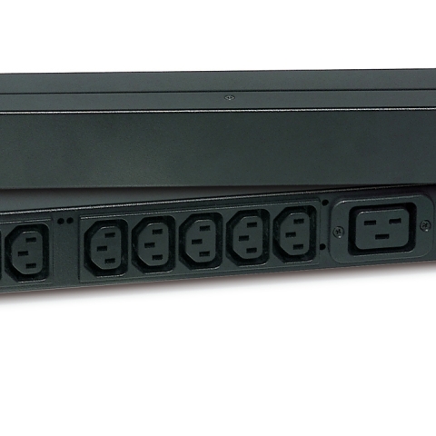 APC Basic Rack-Mount PDU