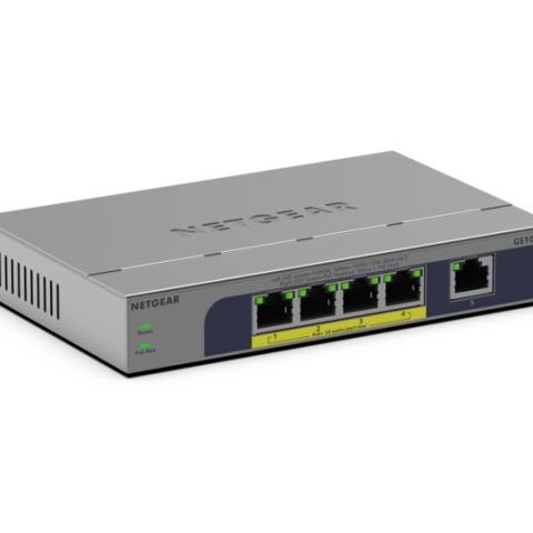 NETGEAR GS105P Non-géré Gigabit Ethernet (10/100/1000) Connexion Ethernet, supportant l'alimentation via ce port (PoE) Montage sur le bureau ou sur le mur Gris