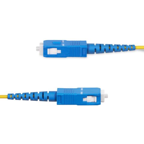 StarTech.com Câble Fibre Optique de 100m Duplex Monomode SC à SC (UPC) OS2, 9/125µm, 40G/100G, Cordon Fibre Optique, Insensible à la Courbure, Faible Perte d'Insertion, Cordon Patch Fibre LSZH